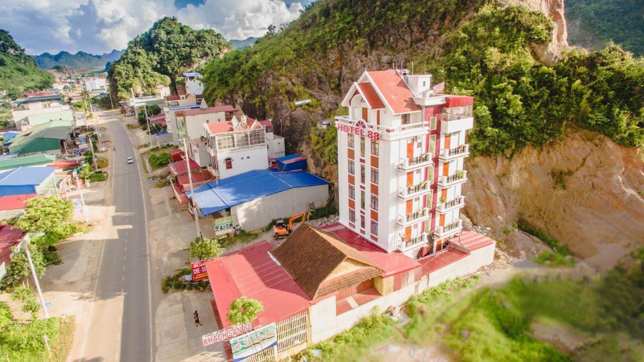 Отель Khach San 88 Моктяу Экстерьер фото